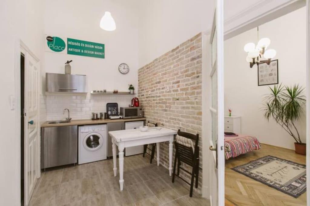 Central Apartment Kiraly Street Budapest Exterior photo